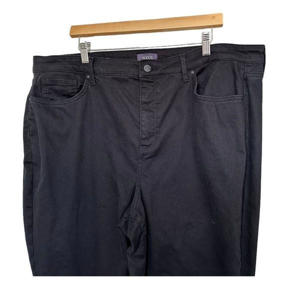 NYDJ Margot Girlfriend Black Jeans Cool Embrace Lift Tuck Rolled Cuffs Size 18W - Picture 7 of 13